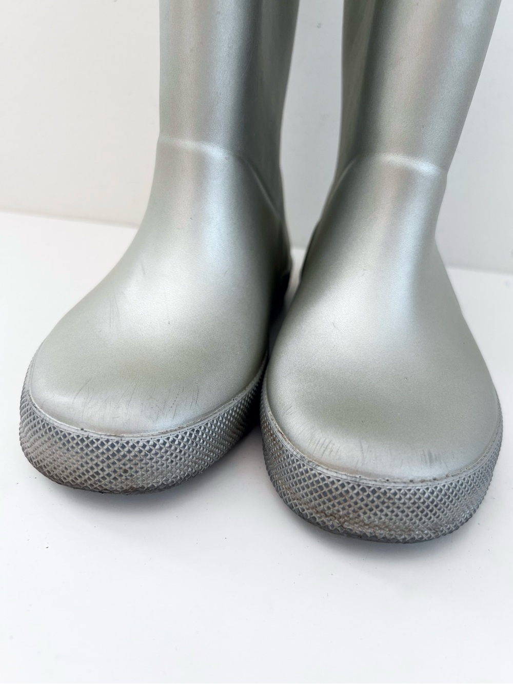 Kids size US 10 Hunter rain boots - Picture 5 of 9